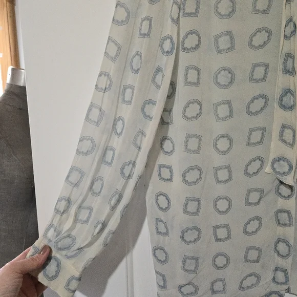 Vintage Giorgio Armani Sheer Blouse, SIZE 6 - Picture 8 of 16